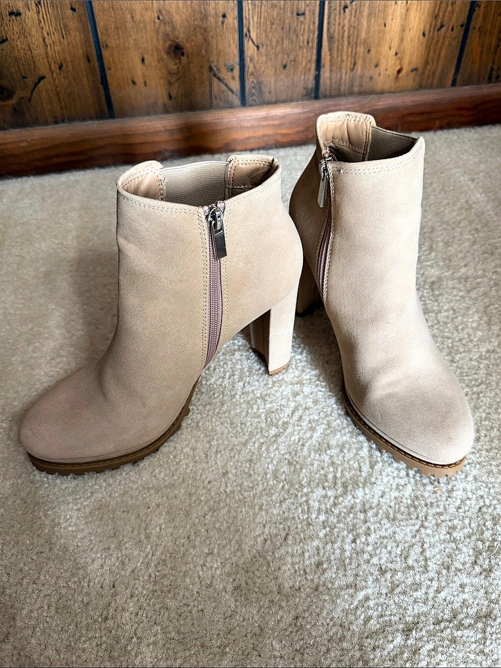 Heeled Ankle Boots in Beige Like New